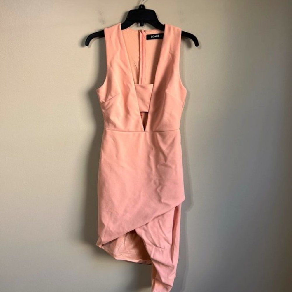 Do +‎ Be small peach dress
